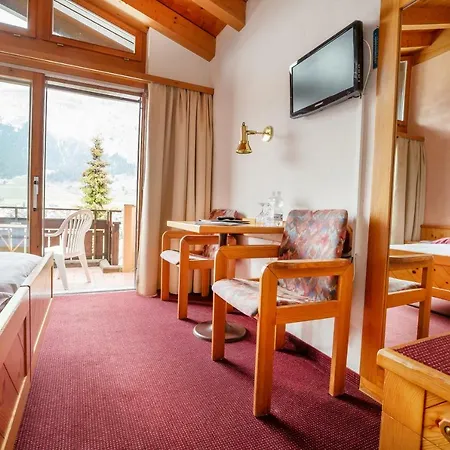 Hotell T3 Mira Val 3*