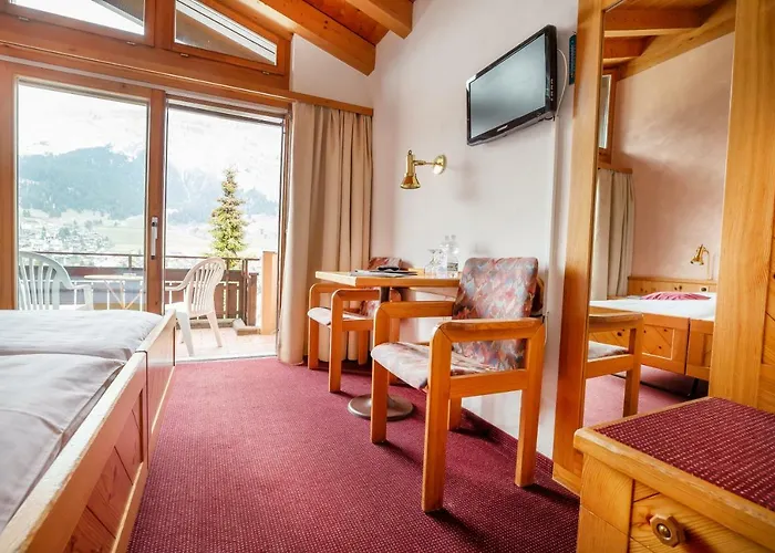 Hotel T3 Mira Val 3*